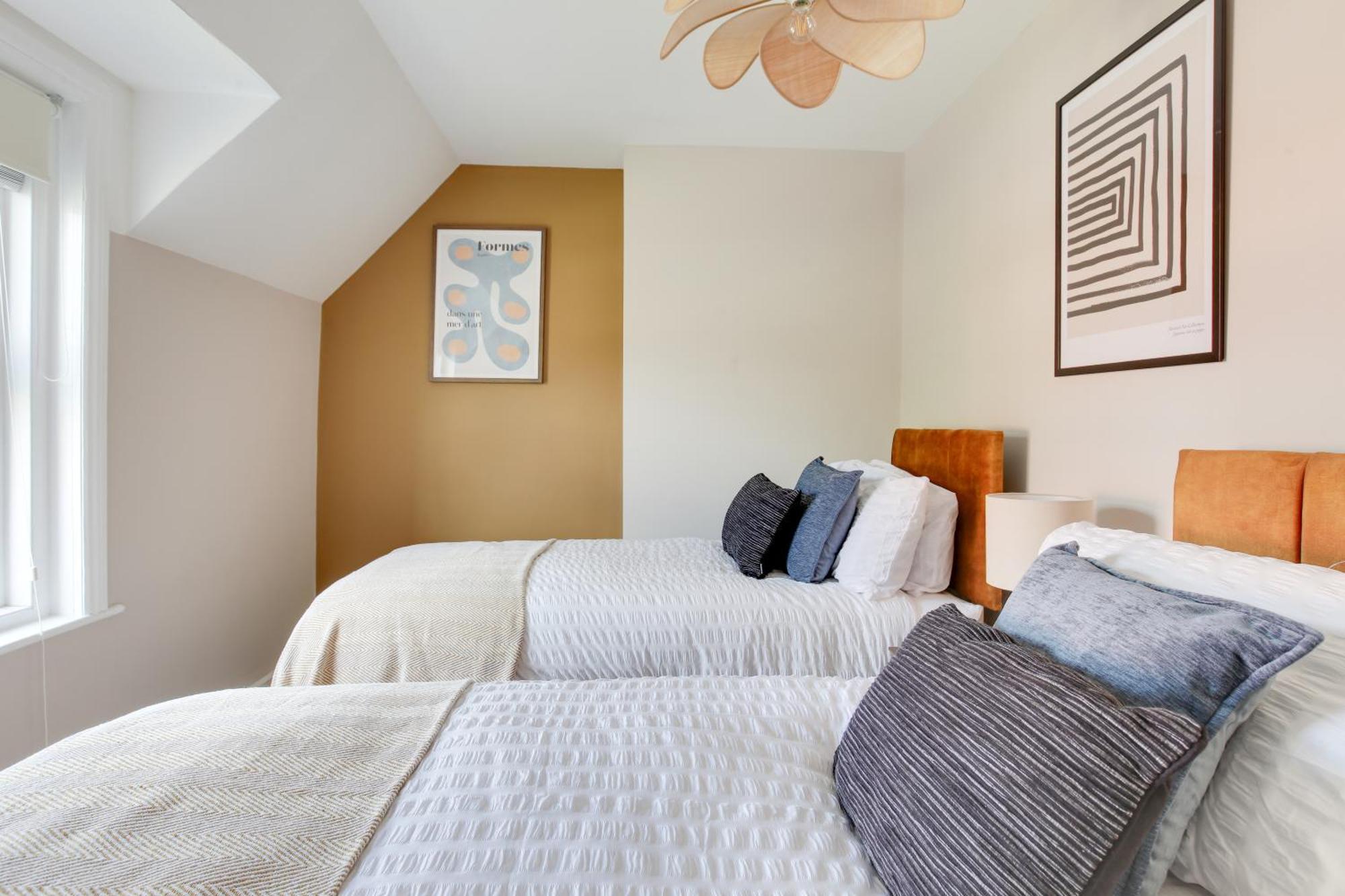 Cosy 3 Bedroom House With Free Parking And Wifi Hythe  Exterior foto