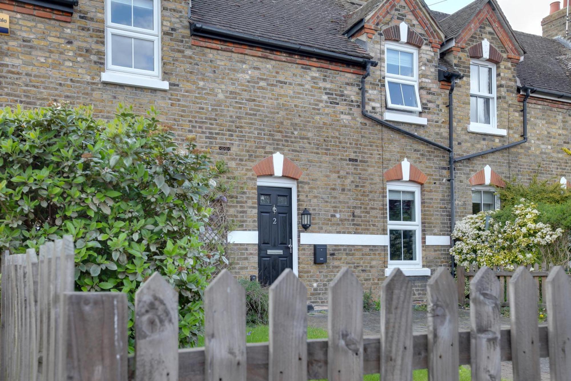 Cosy 3 Bedroom House With Free Parking And Wifi Hythe  Exterior foto